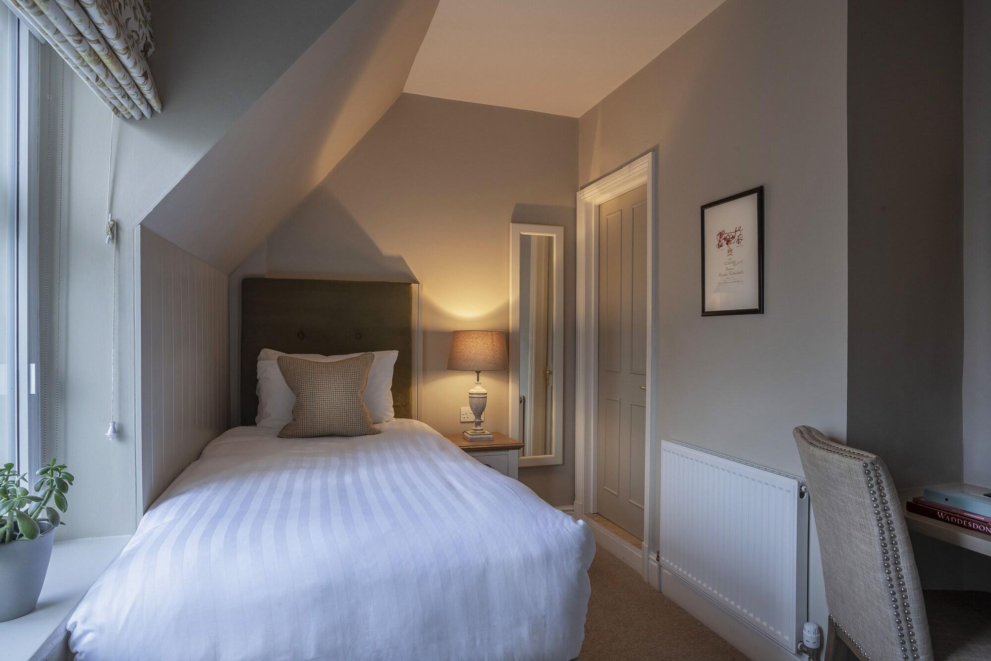 The Five Arrows Hotel Waddesdon Exterior foto