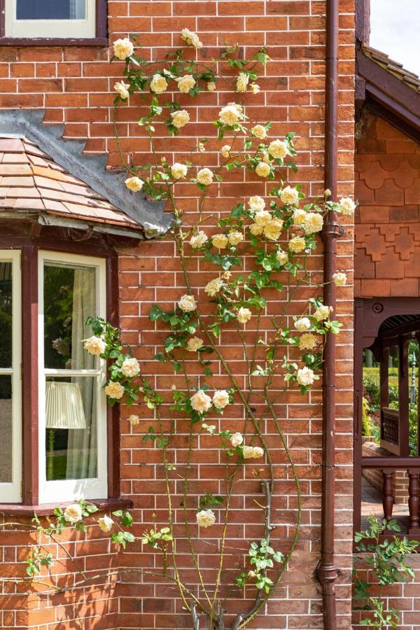 The Five Arrows Hotel Waddesdon Exterior foto
